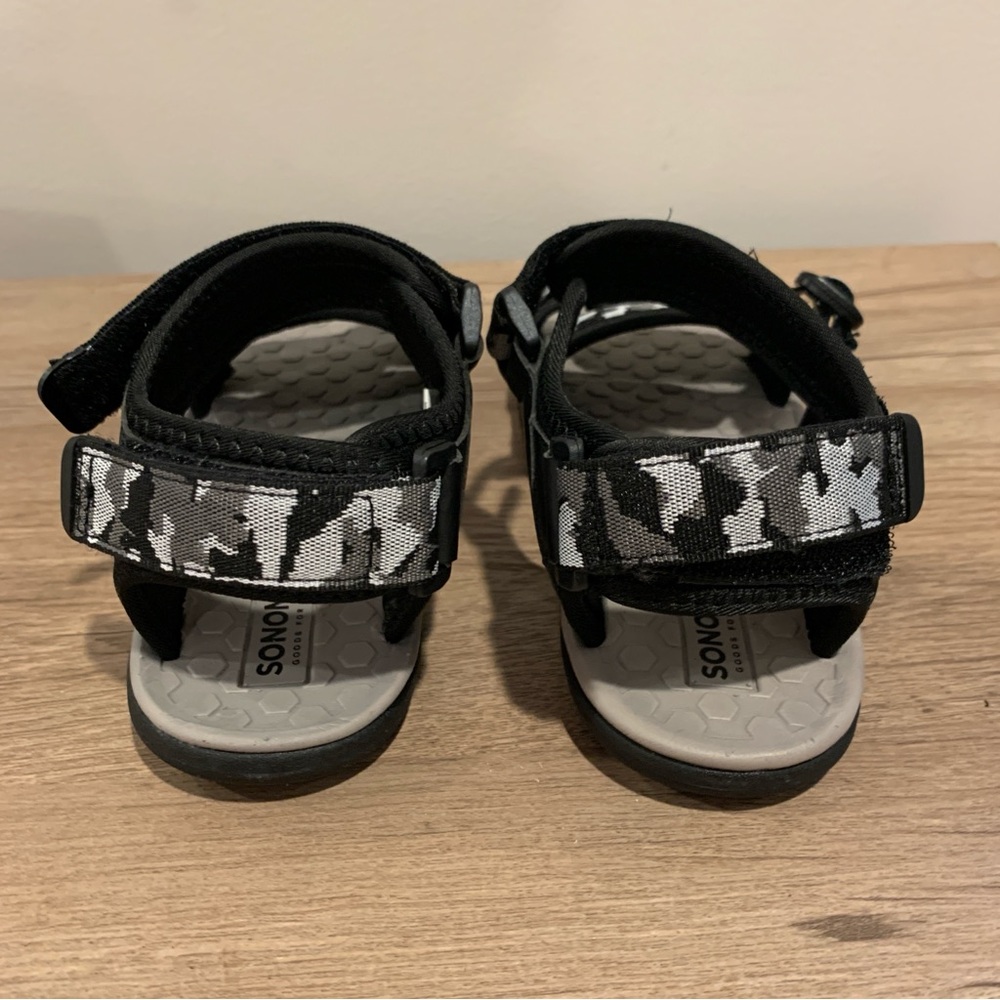 NEW Sonoma little boys size 1 gray camouflage strapy sandals - Picture 4 of 6
